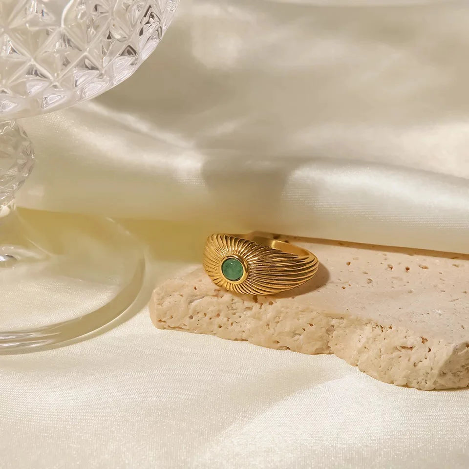 Amara Ring