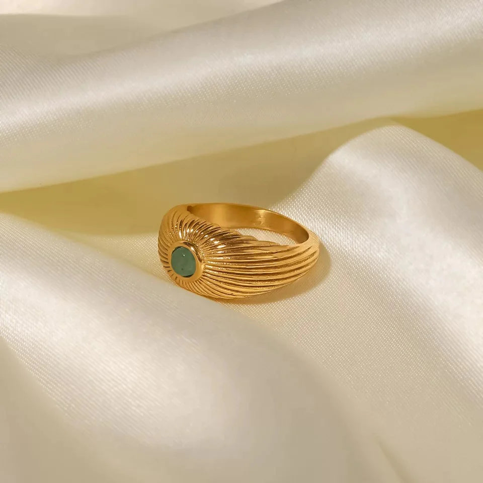 Amara Ring